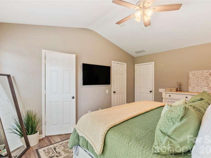 9400 Shepparton Drive, Huntersville, NC 28078.  MLS# CAR4380604, YatesRealty ID 27373. Primary