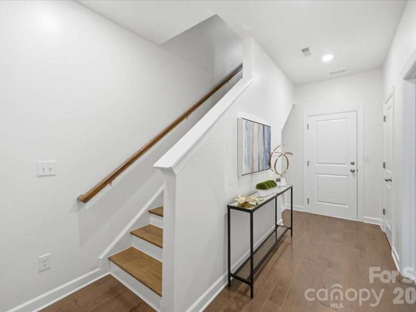 3004 Hovenweep Alley, Charlotte, NC 28217.  MLS# CAR4351343, YatesRealty ID 27375. 