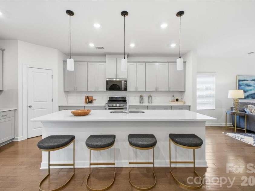 3004 Hovenweep Alley, Charlotte, NC 28217.  MLS# CAR4351343, YatesRealty ID 27375. 