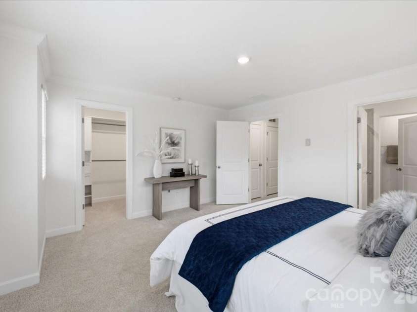 3004 Hovenweep Alley, Charlotte, NC 28217.  MLS# CAR4351343, YatesRealty ID 27375. 