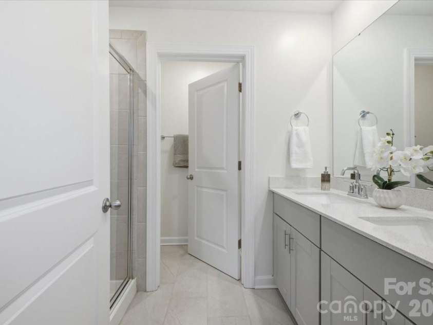 3004 Hovenweep Alley, Charlotte, NC 28217.  MLS# CAR4351343, YatesRealty ID 27375. 