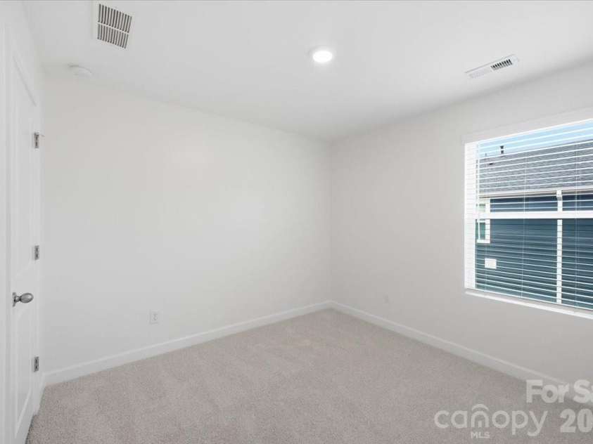 3004 Hovenweep Alley, Charlotte, NC 28217.  MLS# CAR4351343, YatesRealty ID 27375. 