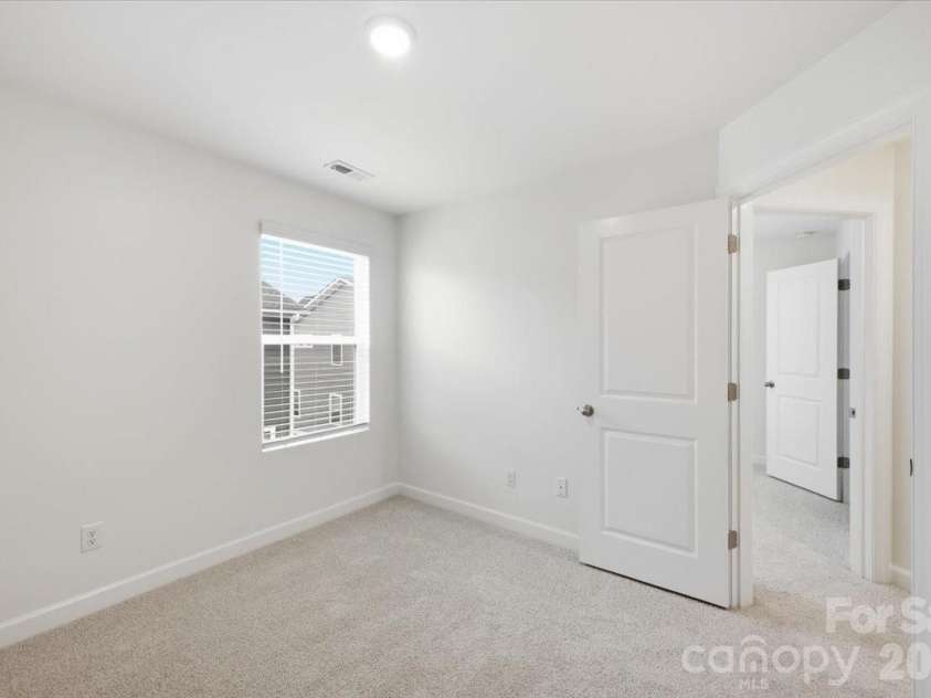 3004 Hovenweep Alley, Charlotte, NC 28217.  MLS# CAR4351343, YatesRealty ID 27375. 