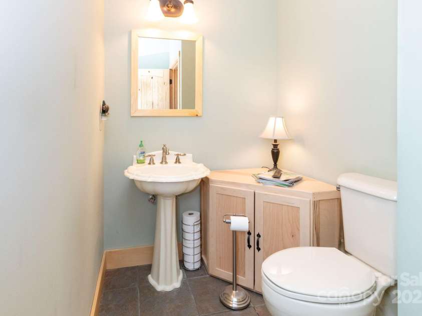 155 Mule Trail Drive, Bakersville, NC 28705.  MLS# CAR4278961, YatesRealty ID 27376. 