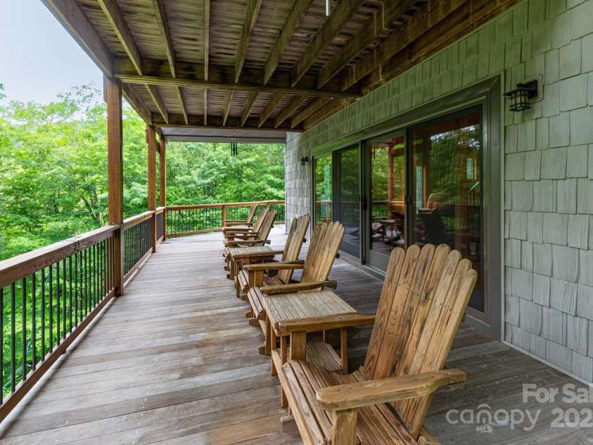 155 Mule Trail Drive, Bakersville, NC 28705.  MLS# CAR4278961, YatesRealty ID 27376. 