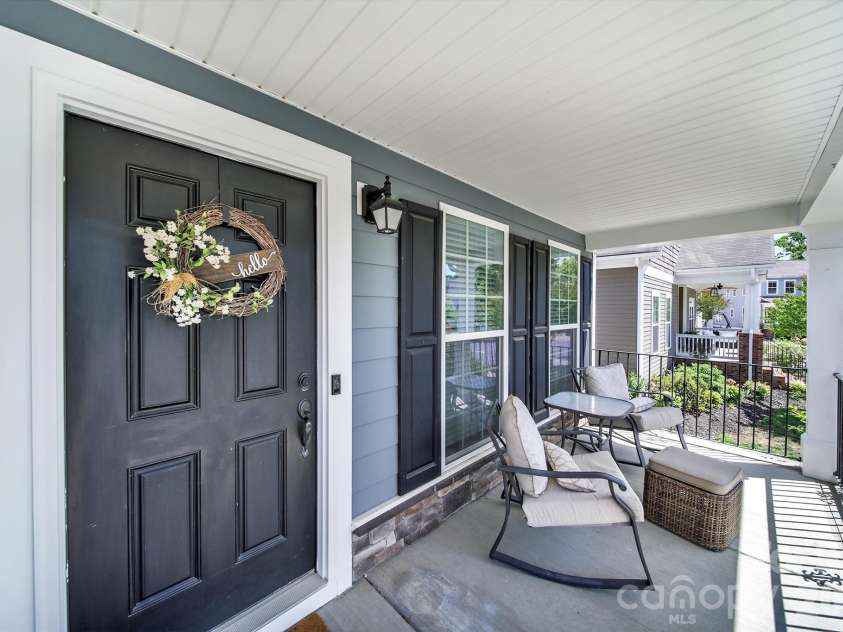 16416 Leavitt Lane, Davidson, NC 28036.  MLS# CAR4379228, YatesRealty ID 27376. 