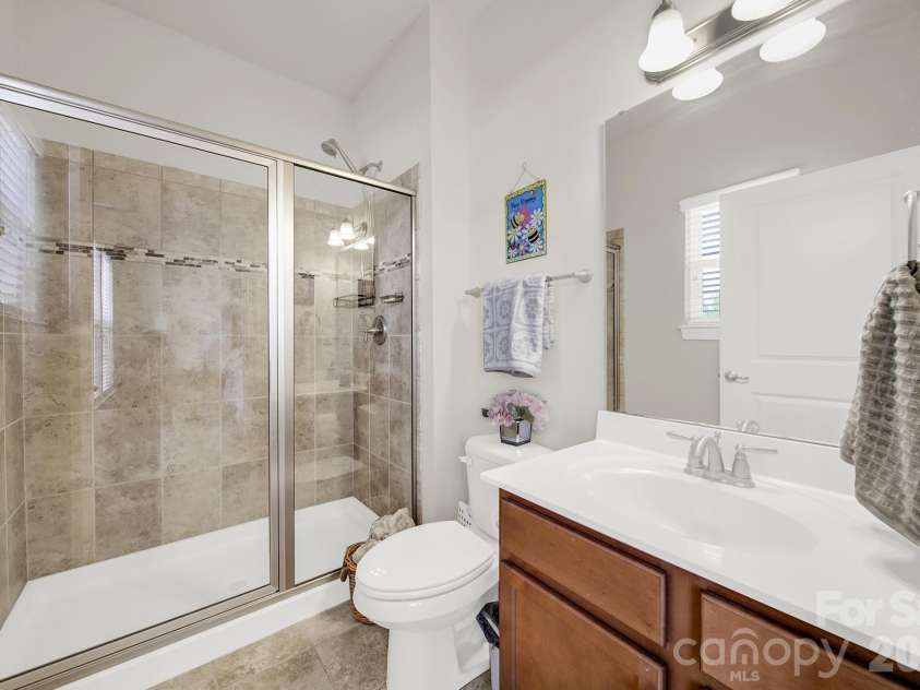 16416 Leavitt Lane, Davidson, NC 28036.  MLS# CAR4379228, YatesRealty ID 27376. 