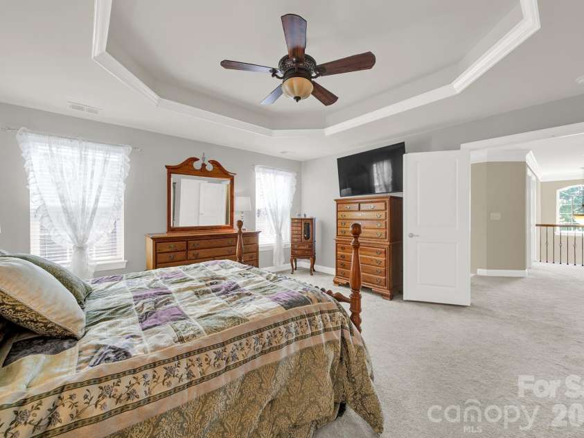 16416 Leavitt Lane, Davidson, NC 28036.  MLS# CAR4379228, YatesRealty ID 27376. 