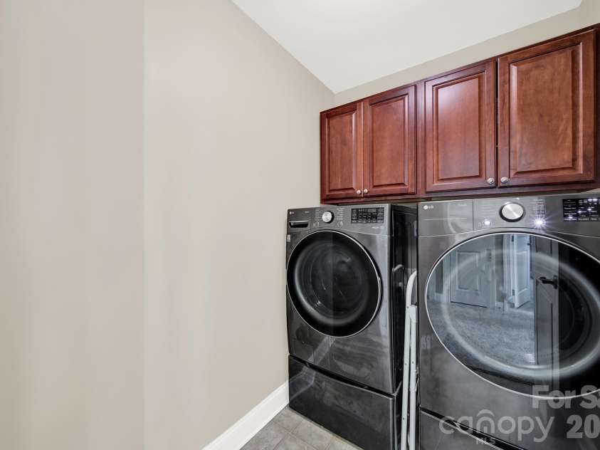 16416 Leavitt Lane, Davidson, NC 28036.  MLS# CAR4379228, YatesRealty ID 27376. 