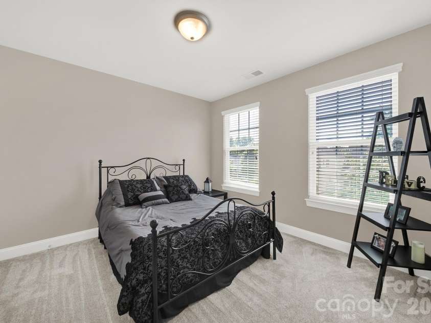 16416 Leavitt Lane, Davidson, NC 28036.  MLS# CAR4379228, YatesRealty ID 27376. 
