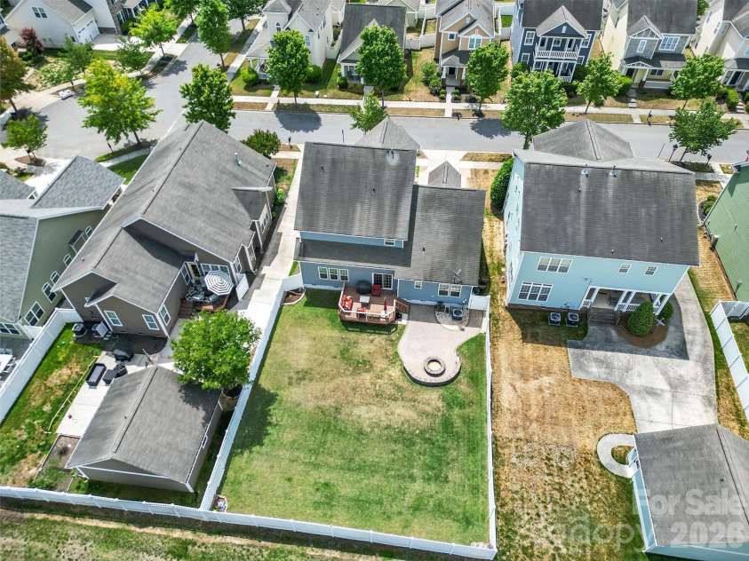 16416 Leavitt Lane, Davidson, NC 28036.  MLS# CAR4379228, YatesRealty ID 27376. 