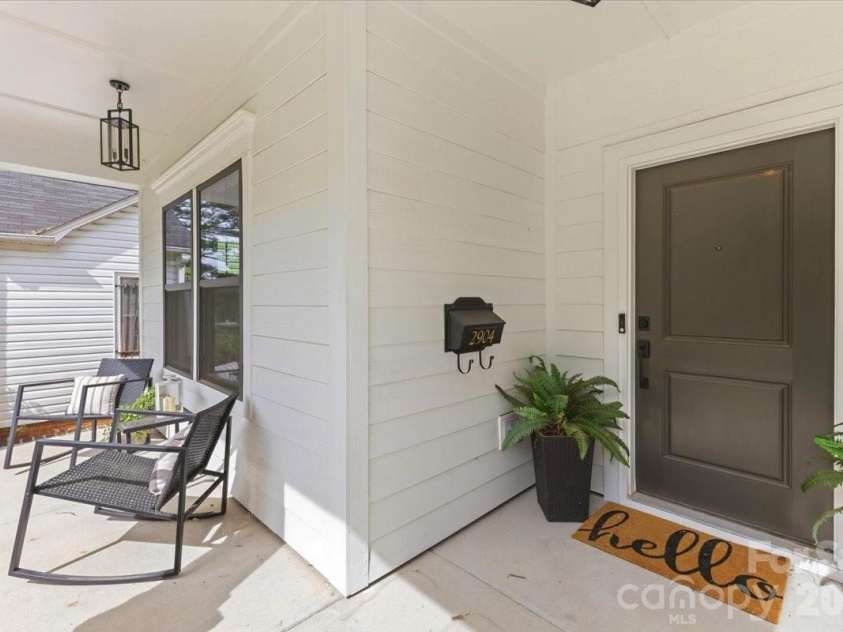 2904 Clemson Avenue, Charlotte, NC 28205.  MLS# CAR4367687, YatesRealty ID 27377. 
