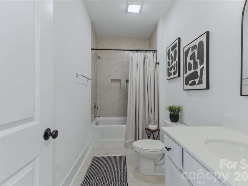 2904 Clemson Avenue, Charlotte, NC 28205.  MLS# CAR4367687, YatesRealty ID 27377. 
