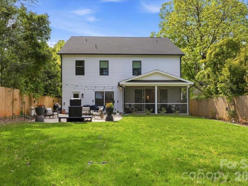 2904 Clemson Avenue, Charlotte, NC 28205.  MLS# CAR4367687, YatesRealty ID 27377. 