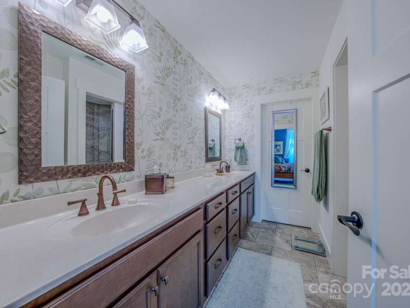 38 Westfield Way, Candler, NC 28715.  MLS# CAR4274179, YatesRealty ID 27377. Primary Bath