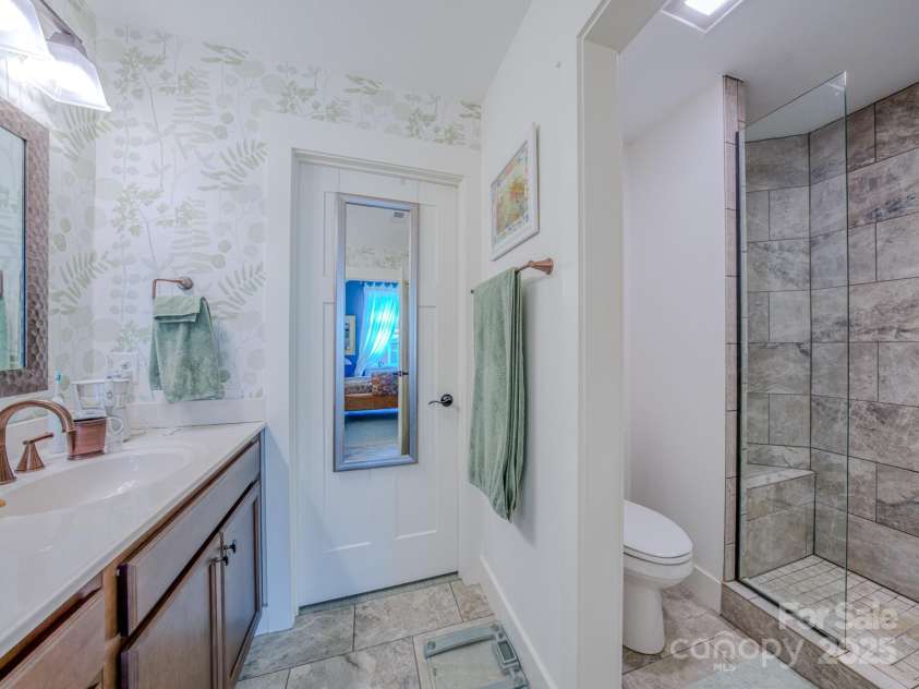 38 Westfield Way, Candler, NC 28715.  MLS# CAR4274179, YatesRealty ID 27377. Primary Bath
