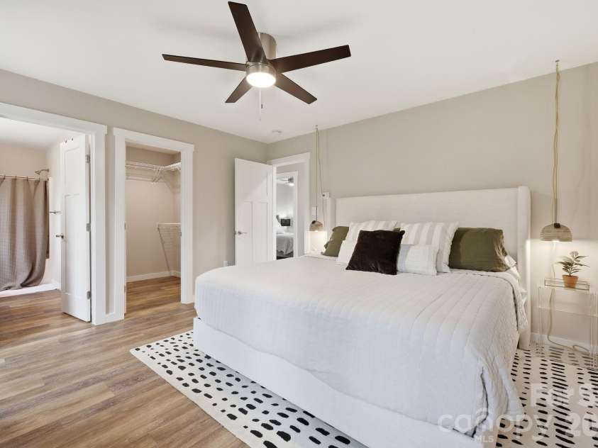 27 Ben Lippen Road, Asheville, NC 28806.  MLS# CAR4384756, YatesRealty ID 27378. 