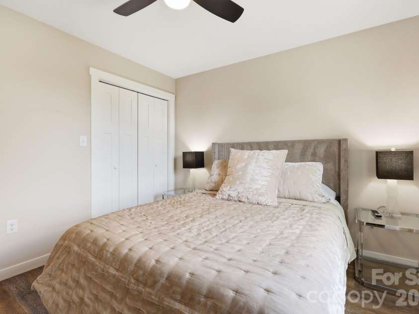 27 Ben Lippen Road, Asheville, NC 28806.  MLS# CAR4384756, YatesRealty ID 27378. 