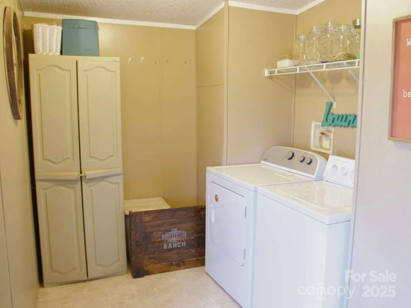 2510 LEONHARDT Road, Cherryville, NC 28021.  MLS# CAR4279675, YatesRealty ID 27379. 