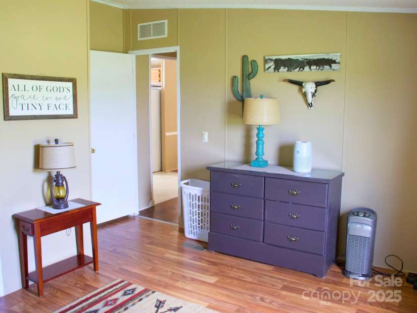 2510 LEONHARDT Road, Cherryville, NC 28021.  MLS# CAR4279675, YatesRealty ID 27379. 