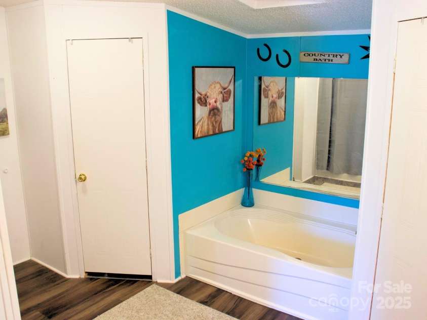 2510 LEONHARDT Road, Cherryville, NC 28021.  MLS# CAR4279675, YatesRealty ID 27379. 