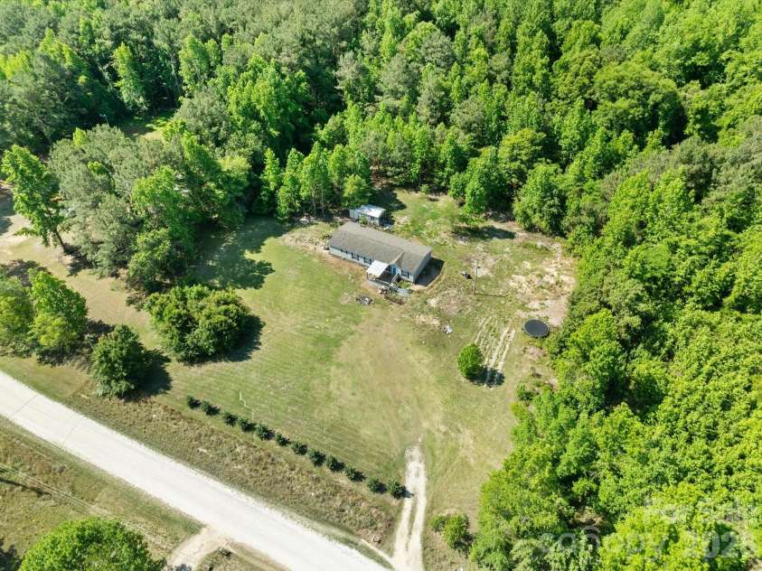 292 Longhorn Lane, Cheraw, SC 29520.  MLS# CAR4384944, YatesRealty ID 27381. 