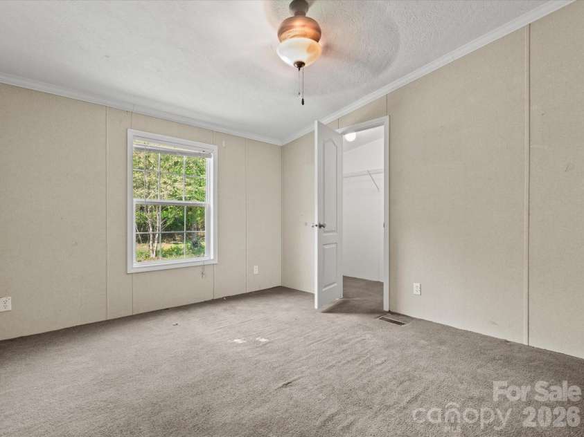 292 Longhorn Lane, Cheraw, SC 29520.  MLS# CAR4384944, YatesRealty ID 27381. 