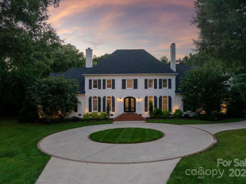 533 Valley Run Drive, Waxhaw, NC 28173.  MLS# CAR4277691, YatesRealty ID 27381. 