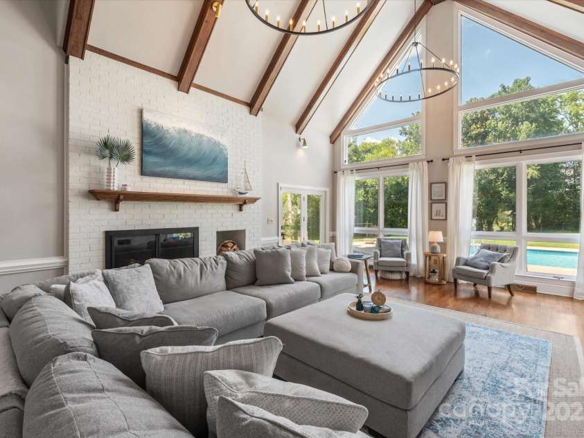 533 Valley Run Drive, Waxhaw, NC 28173.  MLS# CAR4277691, YatesRealty ID 27381. 