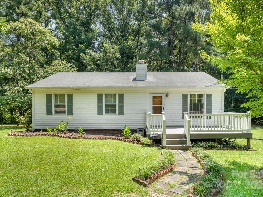 7362 Henry Harris Road, Lancaster, SC 29720.  MLS# CAR4278143, YatesRealty ID 27383. Welcome to 7632 Henry Harris Rd, Lancaster