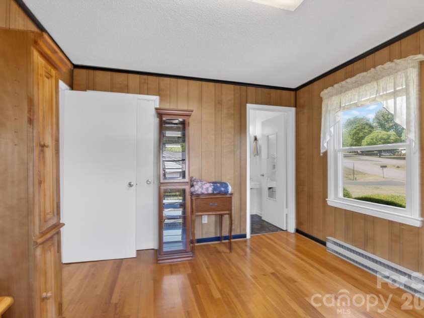 2104 Lamesa Court, Lenoir, NC 28645.  MLS# CAR4385535, YatesRealty ID 27385. 