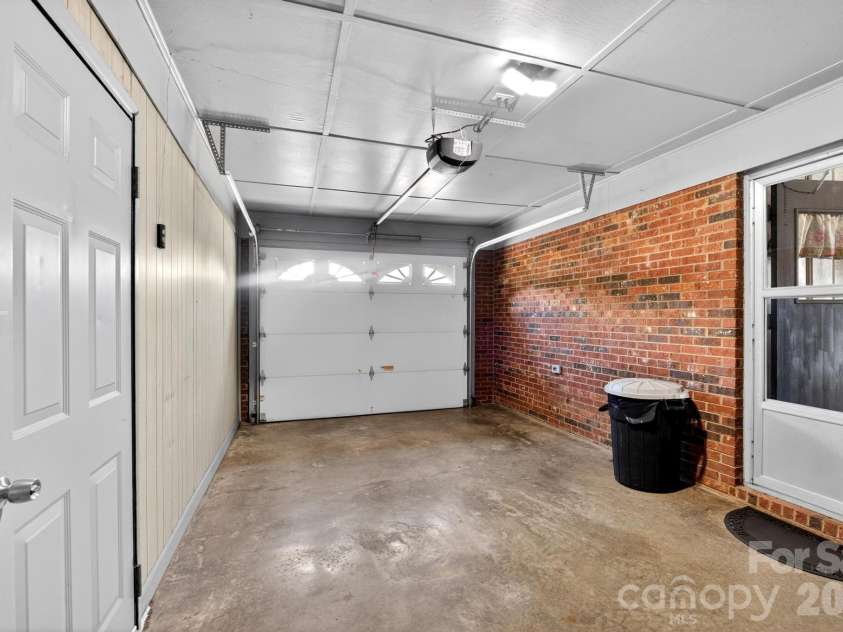 2104 Lamesa Court, Lenoir, NC 28645.  MLS# CAR4385535, YatesRealty ID 27385. 