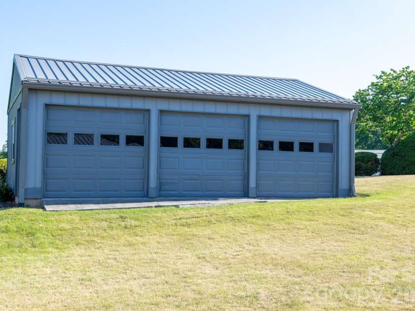 2104 Lamesa Court, Lenoir, NC 28645.  MLS# CAR4385535, YatesRealty ID 27385. 
