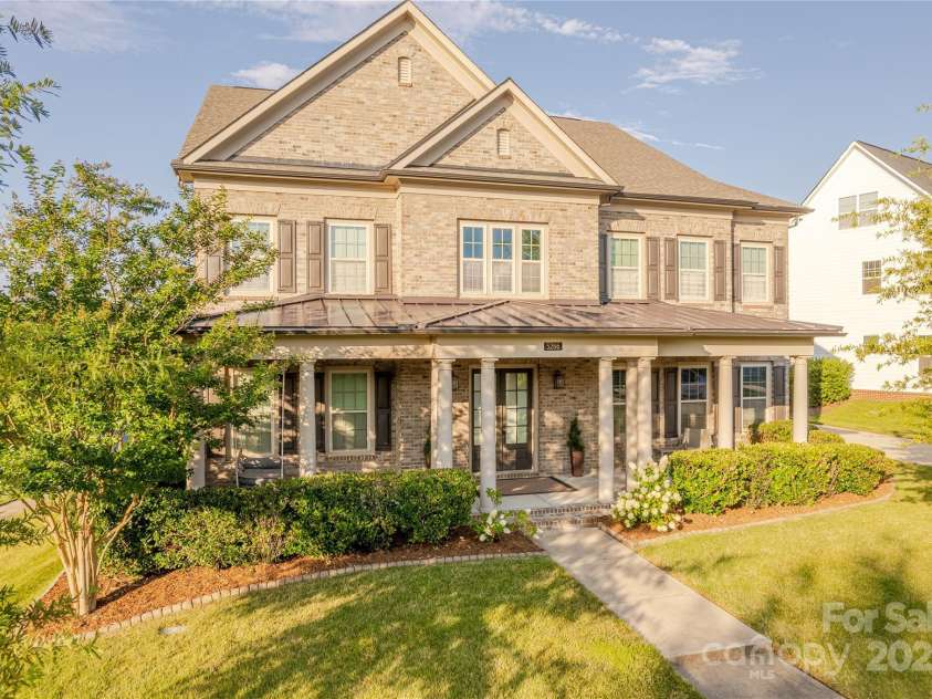 5266 Meadowcroft Way, Fort Mill, SC 29708.  MLS# CAR4278717, YatesRealty ID 27385. All Brick Custom Built