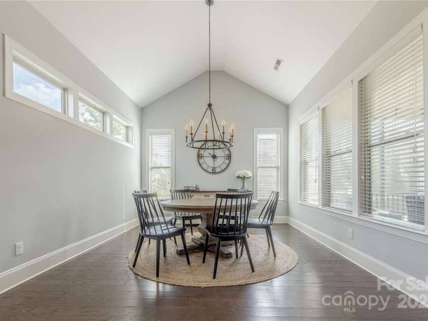 5266 Meadowcroft Way, Fort Mill, SC 29708.  MLS# CAR4278717, YatesRealty ID 27385. Breakfast Room with Vaulted Ceiling
