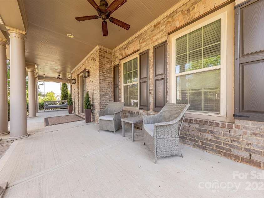 5266 Meadowcroft Way, Fort Mill, SC 29708.  MLS# CAR4278717, YatesRealty ID 27385. Full Length Covered Porch