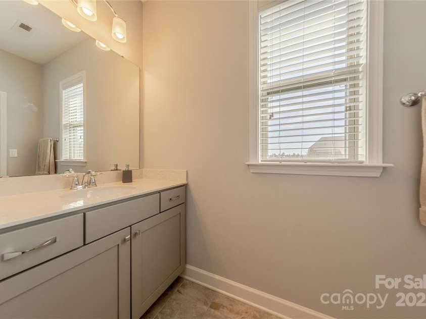 5266 Meadowcroft Way, Fort Mill, SC 29708.  MLS# CAR4278717, YatesRealty ID 27385. Jack N Jill Bath with Private Vanity Area