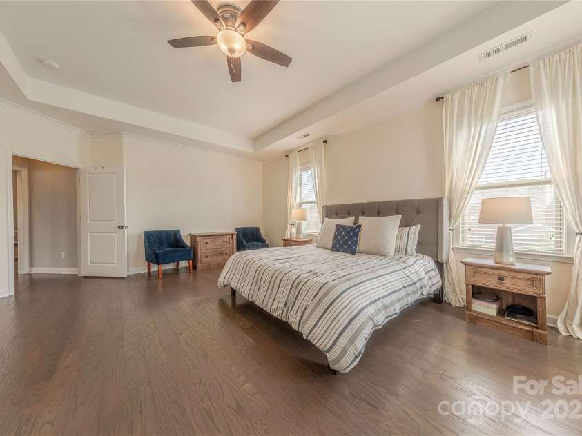 5266 Meadowcroft Way, Fort Mill, SC 29708.  MLS# CAR4278717, YatesRealty ID 27385. Tray Ceiling