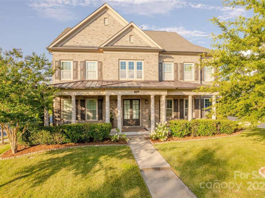 5266 Meadowcroft Way, Fort Mill, SC 29708.  MLS# CAR4278717, YatesRealty ID 27385. Welcome Home