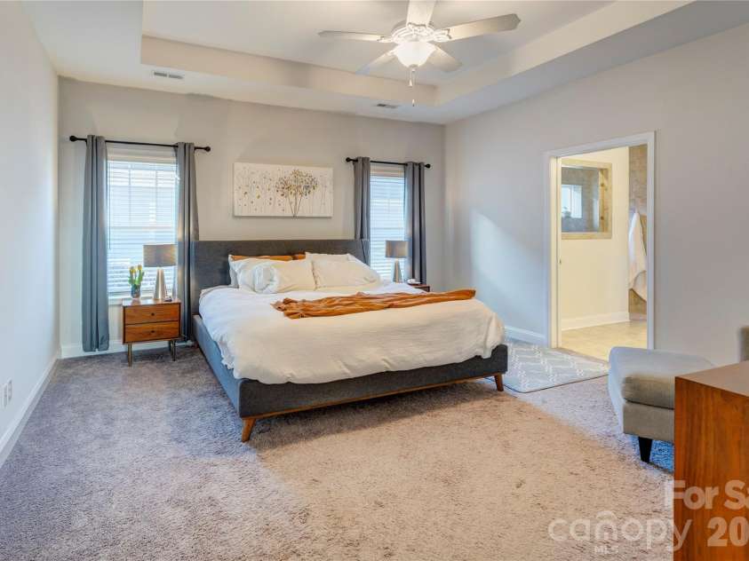 3577 County Down Avenue, Kannapolis, NC 28081.  MLS# CAR4372027, YatesRealty ID 27386. Beautiful primary suite