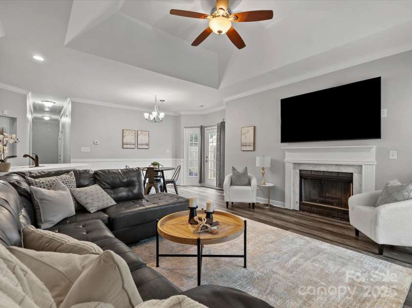 409 Danielle Way, Fort Mill, SC 29715.  MLS# CAR4275043, YatesRealty ID 27386. 