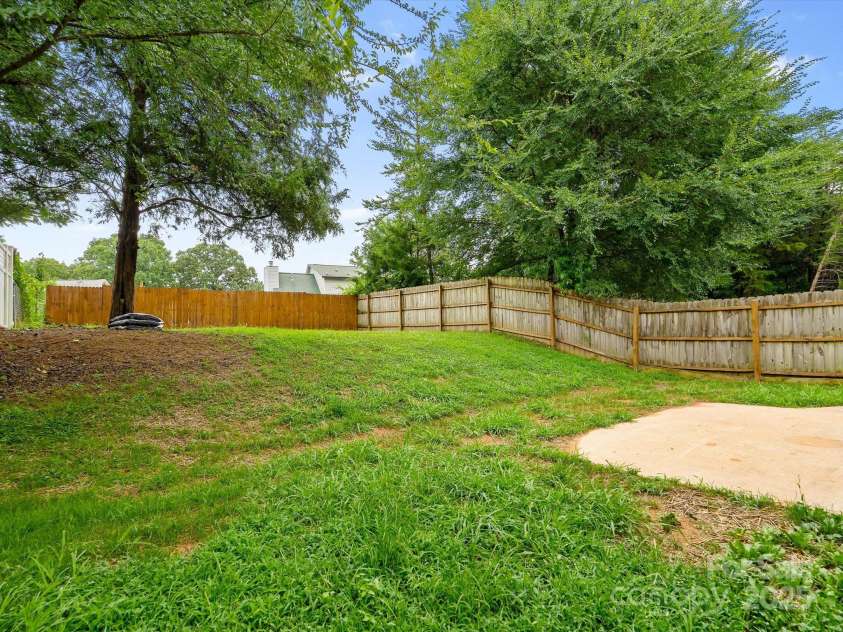 409 Danielle Way, Fort Mill, SC 29715.  MLS# CAR4275043, YatesRealty ID 27386. 
