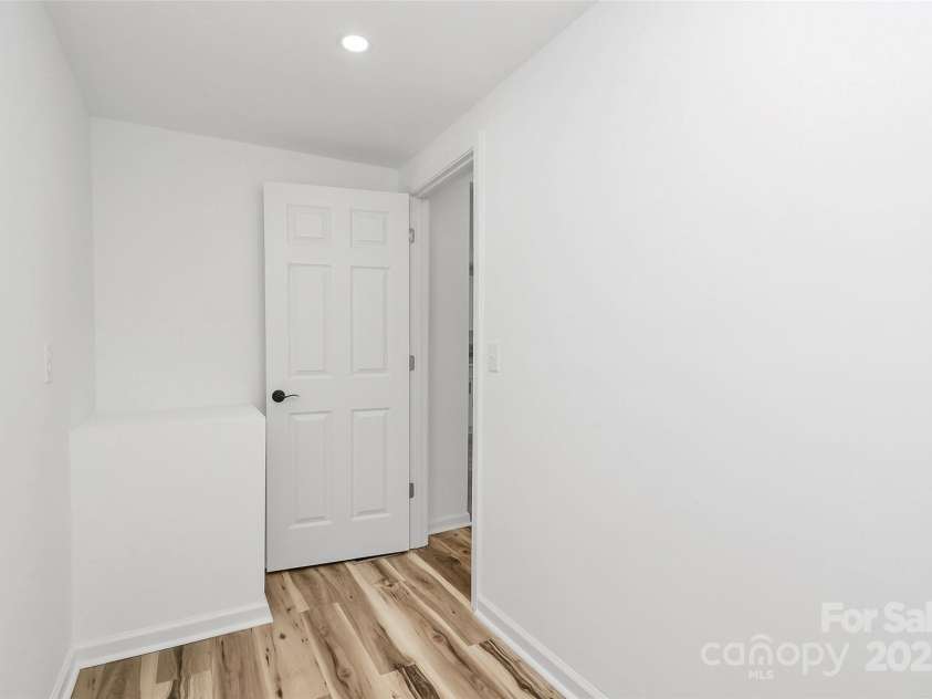 117 Autumn Woods Drive, Kings Mountain, NC 28086.  MLS# CAR4265302, YatesRealty ID 27387. 