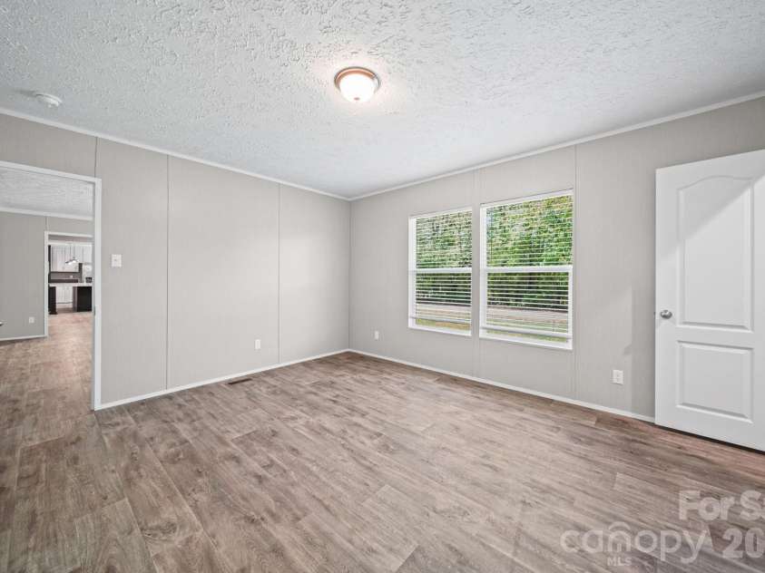 117 Whites Mill Road, Statesville, NC 28677.  MLS# CAR4374449, YatesRealty ID 27387. 