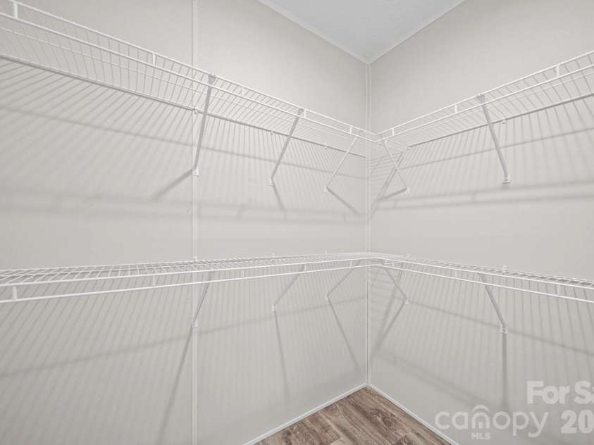 117 Whites Mill Road, Statesville, NC 28677.  MLS# CAR4374449, YatesRealty ID 27387. 