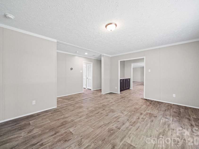 117 Whites Mill Road, Statesville, NC 28677.  MLS# CAR4374449, YatesRealty ID 27387. 