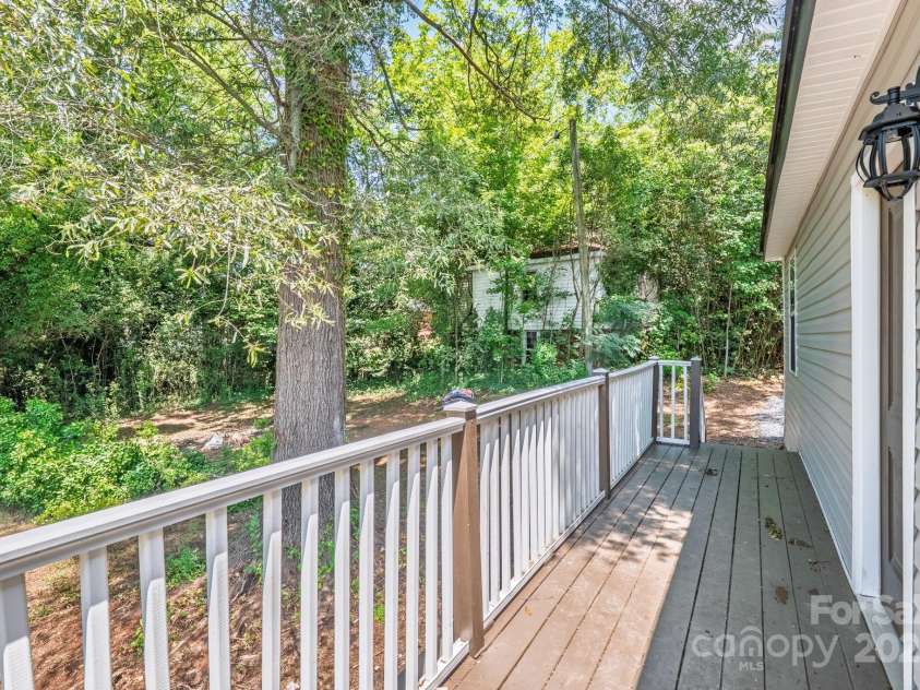 511 Lodge Street, Wadesboro, NC 28170.  MLS# CAR4276092, YatesRealty ID 27388. Back deck