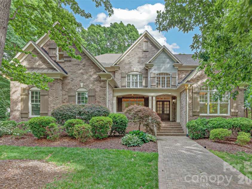 118 Stonehurst Lane, Waxhaw, NC 28173.  MLS# CAR4380184, YatesRealty ID 27389. 