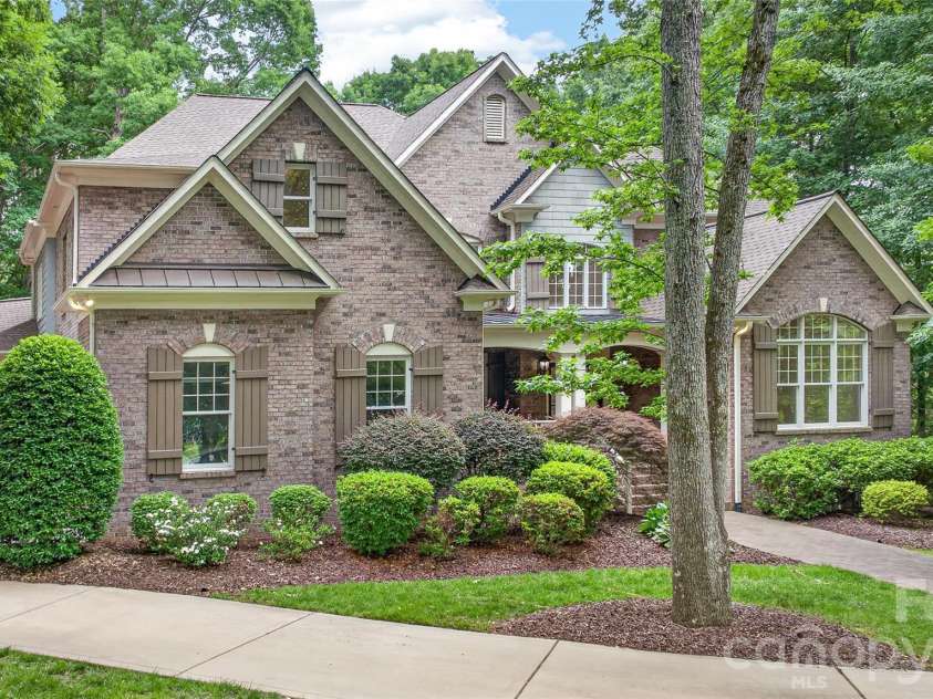 118 Stonehurst Lane, Waxhaw, NC 28173.  MLS# CAR4380184, YatesRealty ID 27389. 