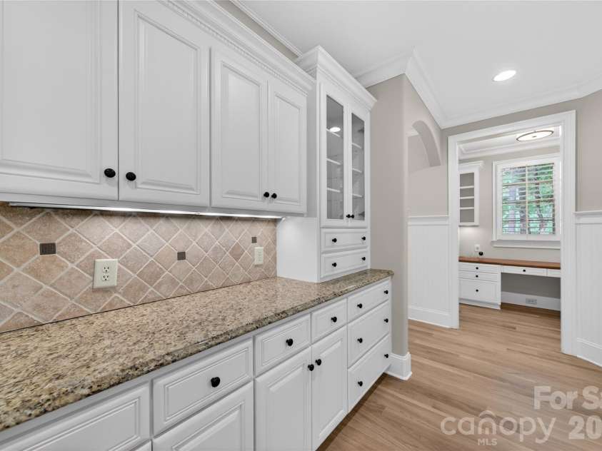 118 Stonehurst Lane, Waxhaw, NC 28173.  MLS# CAR4380184, YatesRealty ID 27389. 